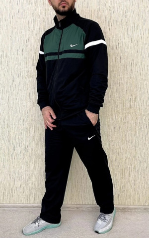 Спортивный костюм 22637889