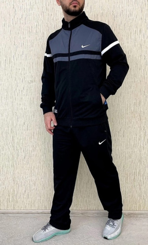Спортивный костюм 22637891