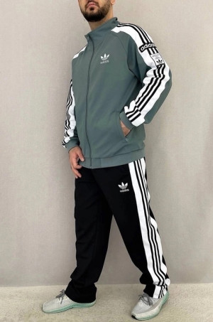 Спортивный костюм 22644685