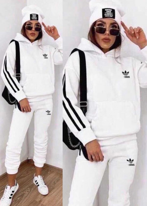 Спортивный костюм #22739356