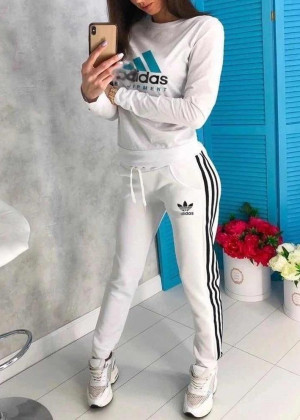 Спортивный костюм #22739357