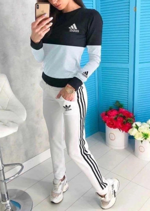 Спортивный костюм #22739371
