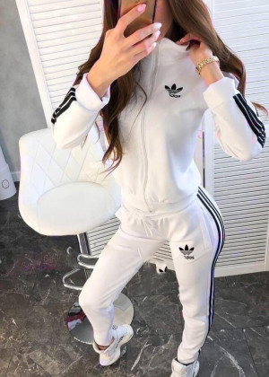 Спортивный костюм #22739374