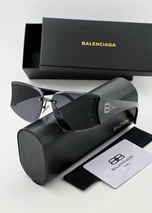 Набор женские солнцезащитные очки, коробка, чехол + салфетки 22881471