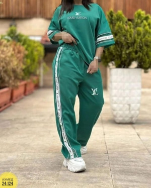 Спортивный костюм 22897132