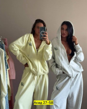 Спортивный костюм