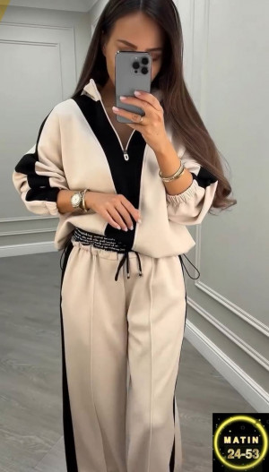 Спортивный костюм 22941218