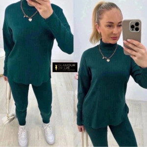 Спортивный костюм 22942052