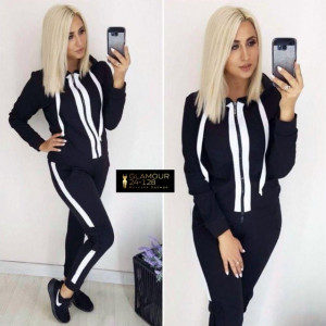 Спортивный костюм 22943229