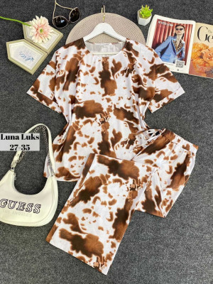 Спортивный костюм 22979128