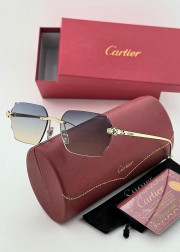 Женские солнцезащитные очки