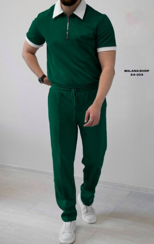 Спортивный костюм 22995603