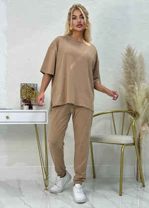 Спортивный костюм 23067815