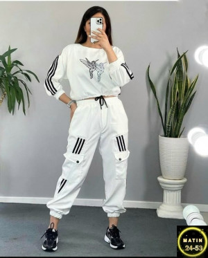 Спортивный костюм 23080189