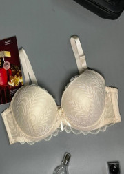 Бюстгальтер