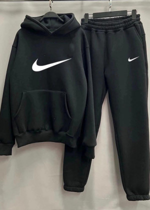 Спортивный костюм 23094555