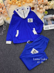 Спортивный костюм