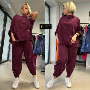 Спортивный костюм 23139419