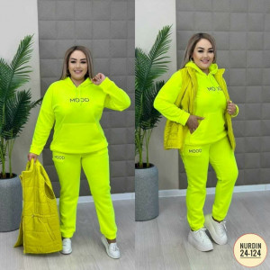 Спортивный костюм 23143591