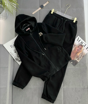 Спортивный костюм #23162283