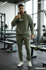 Спортивный костюм