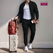 Спортивный костюм