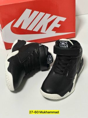 Кроссовки 23235611