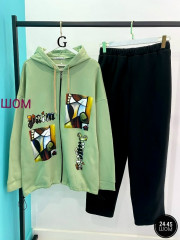 Спортивный костюм