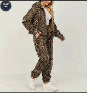 Спортивный костюм