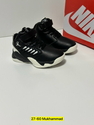 Кроссовки #23259736