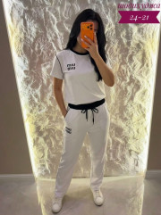 Спортивный костюм