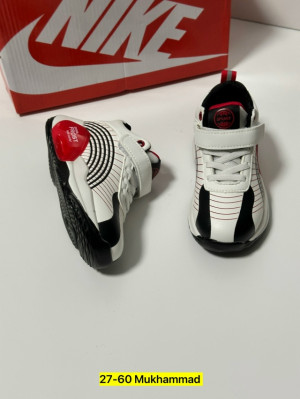 Кроссовки #23303697