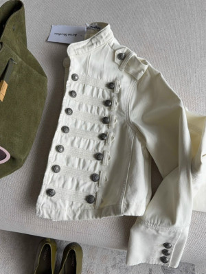 Джинсы #23324469