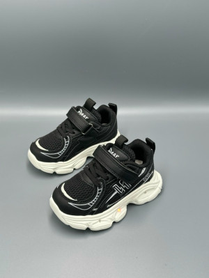 Кроссовки #23325737