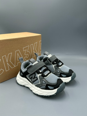 Кроссовки #23327040