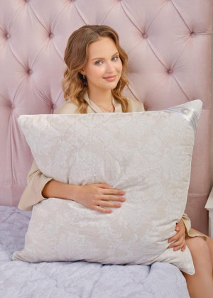 Подушка #23329869