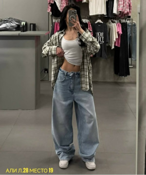 Джинсы #23334537