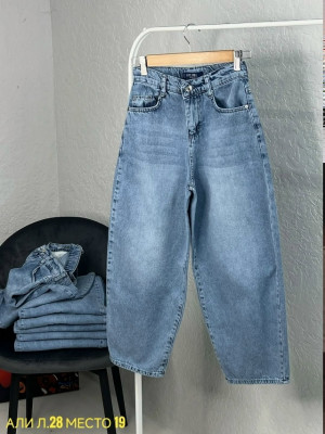 Джинсы #23338688