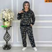 Спортивный костюм