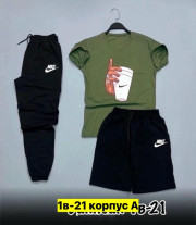 Костюм
