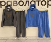 Костюм