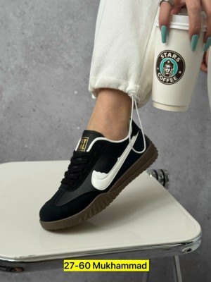 Кроссовки #23511409