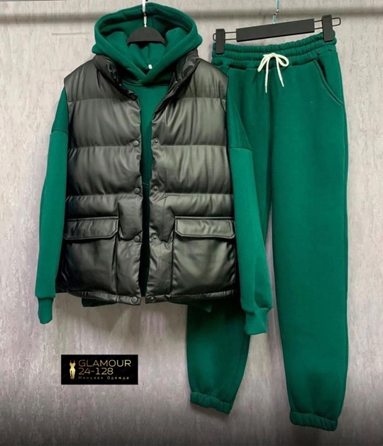 Спортивный костюм 22910859