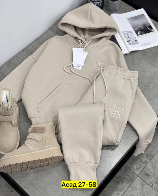 Спортивный костюм 22914764