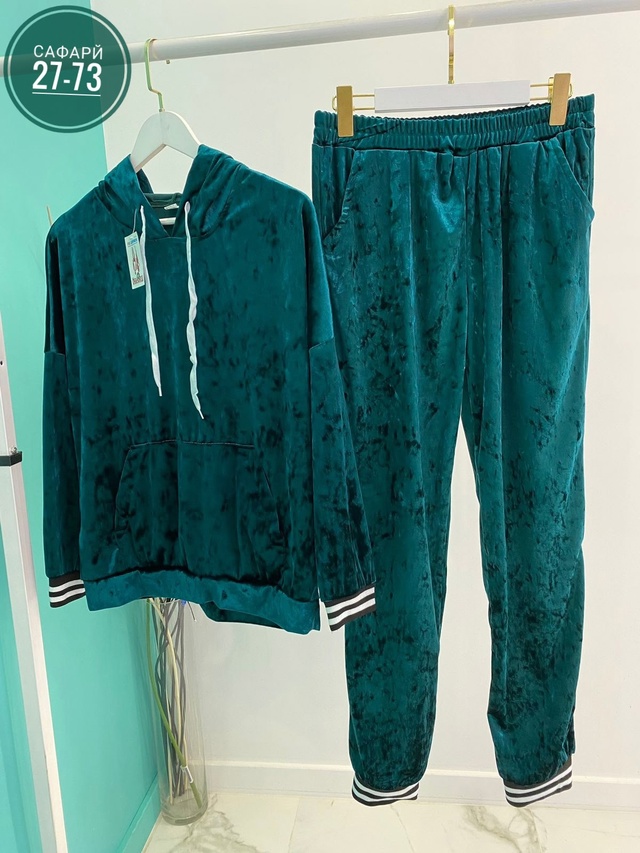 Спортивный костюм 22919475