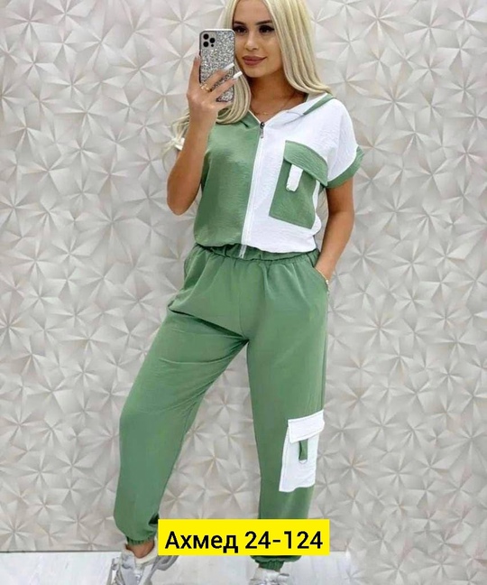 Спортивный костюм 22917920