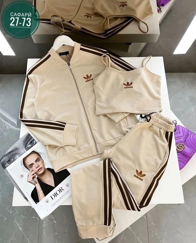 Спортивный костюм 22923453