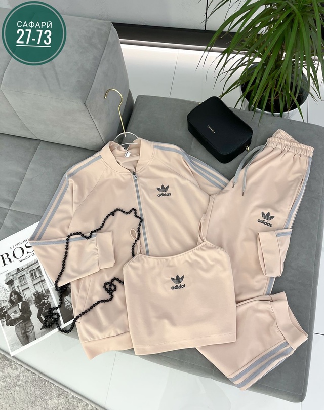 Спортивный костюм 22923453