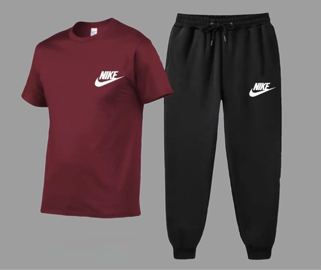 Спортивный костюм 22923839