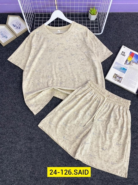 Спортивный костюм 22925338